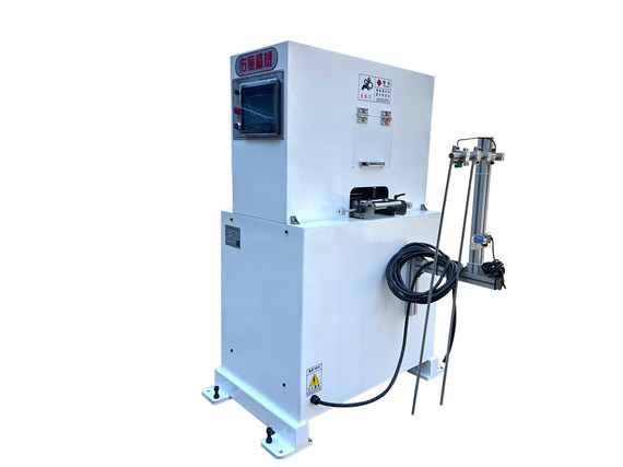 領(lǐng)益數控四重式精密整平機GJ12-100AS 白底圖2_副本.jpg